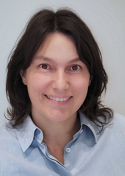 Portraitfoto von Dr. Janine Fischer