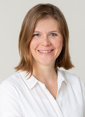 Portraitfoto von Dr. Stephanie Maier