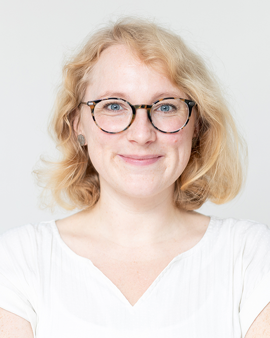 Portraitfoto von Robina Geupel