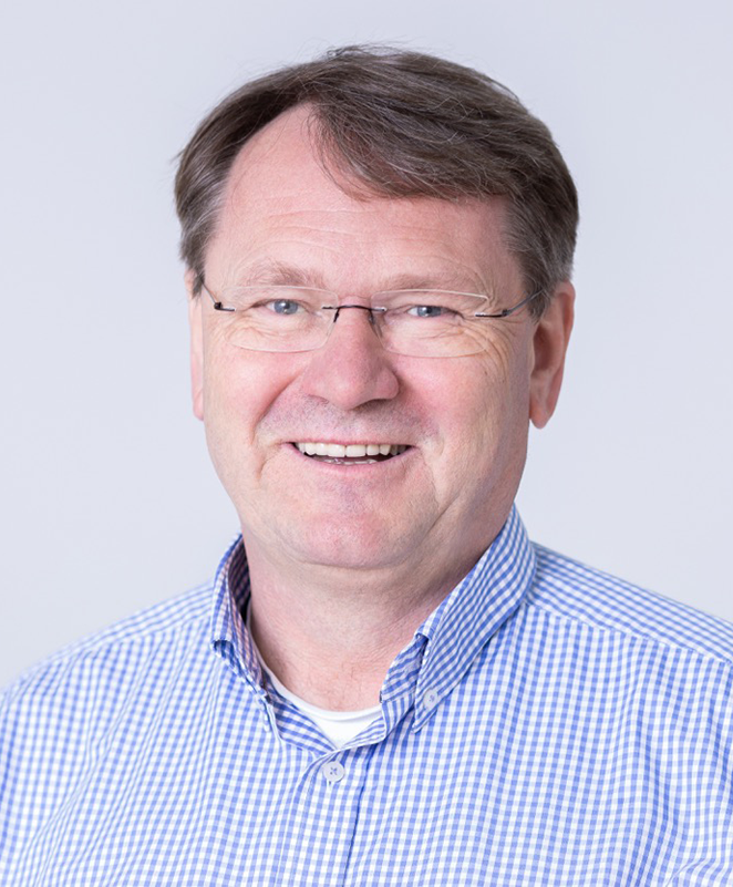 Portraitfoto von Dr. Uwe Sassenberg